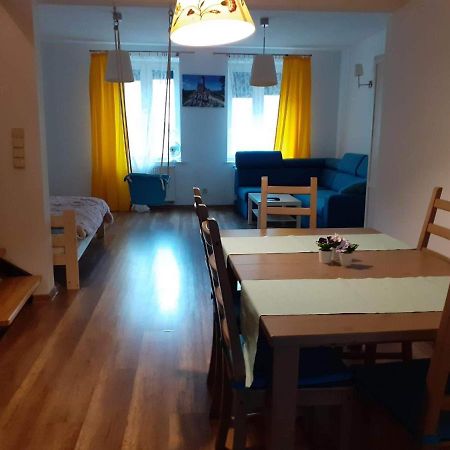 Apartament Na Rynku Chęciny Esterno foto