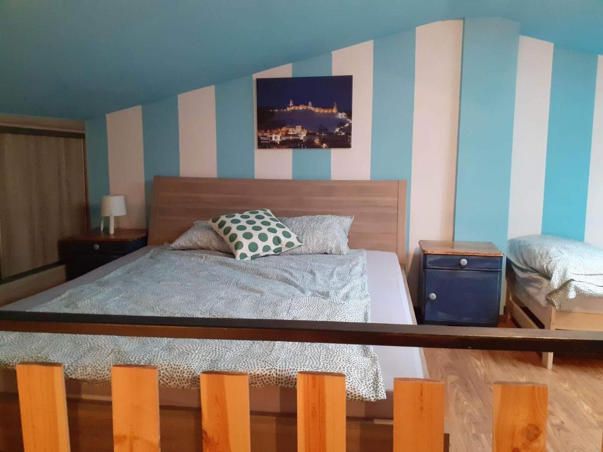 Apartament Na Rynku Chęciny Esterno foto