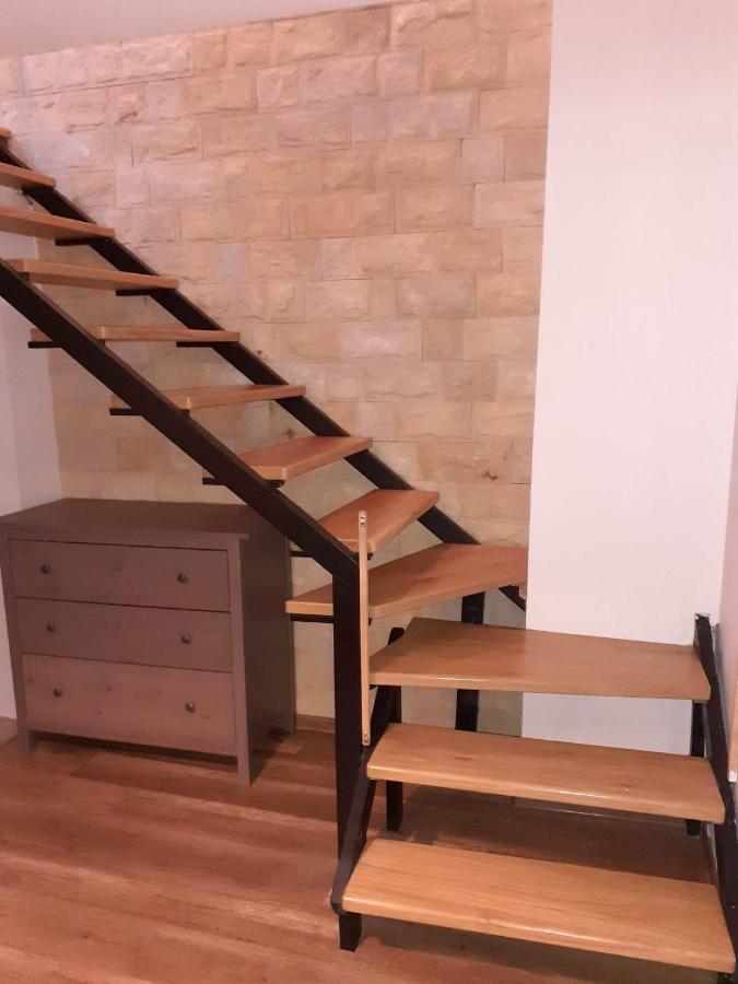 Apartament Na Rynku Chęciny Esterno foto